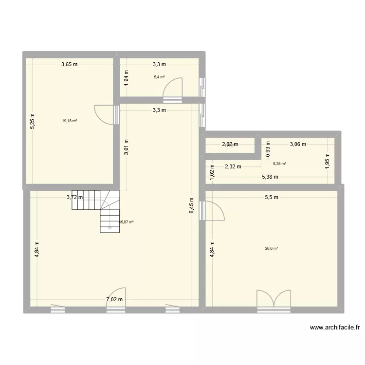 Maison RDC. Plan de 6 pièces et 107 m²
