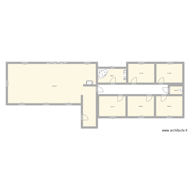 cyrille. Plan de 8 pièces et 154 m2