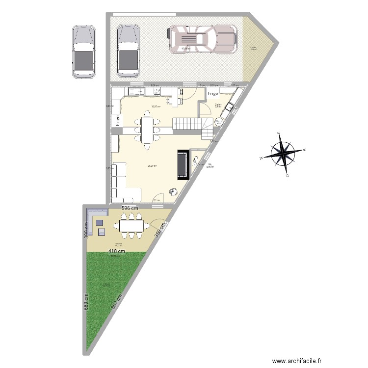 Rdc + terrain . Plan de 16 pièces et 128 m2