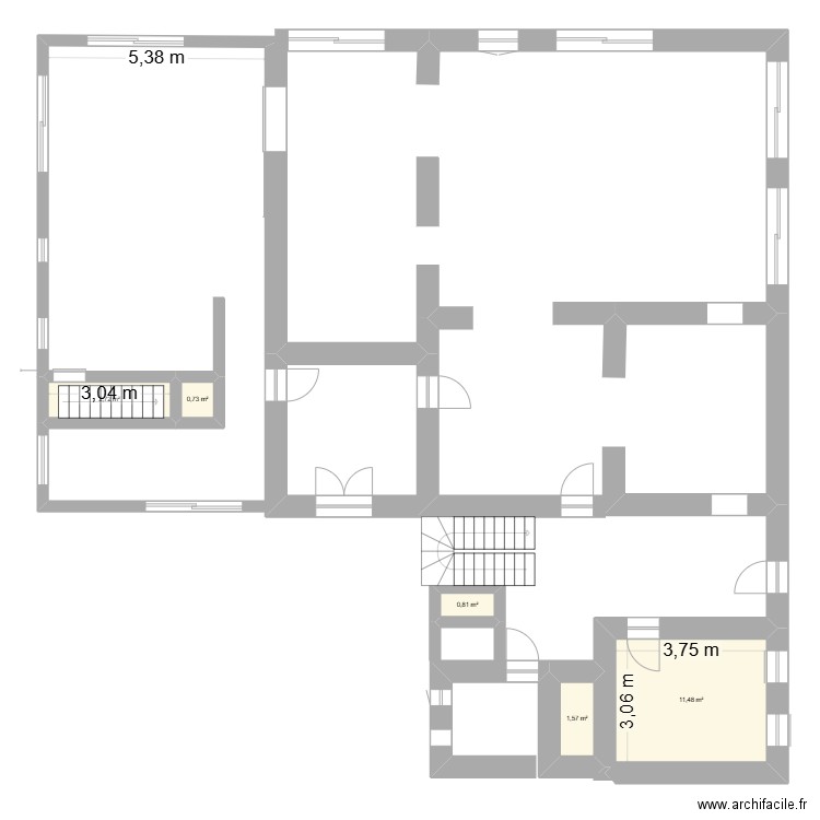 GITE. Plan de 5 pièces et 17 m2