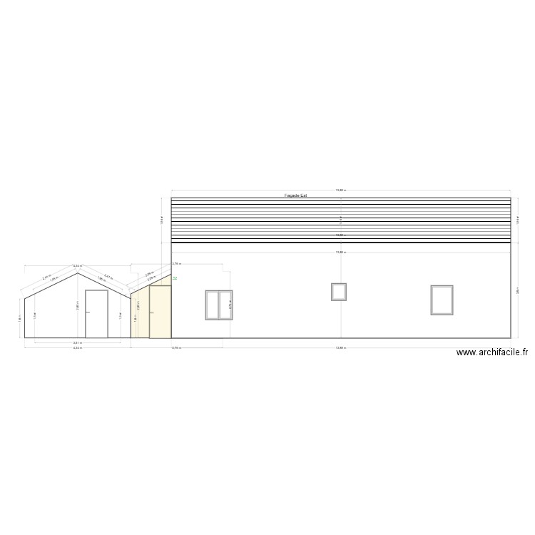 facade est. Plan de 0 pièce et 0 m2