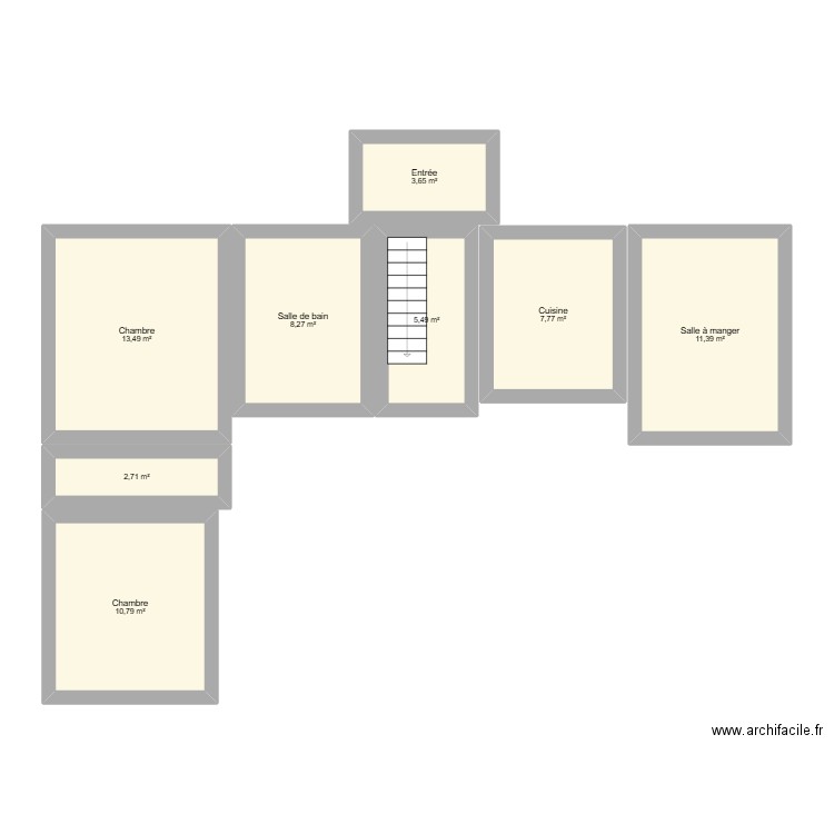 Maison. Plan de 8 pièces et 64 m2