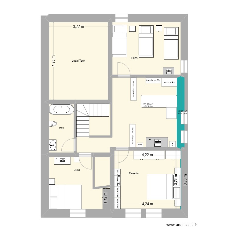 Future maison. Plan de 8 pièces et 93 m2