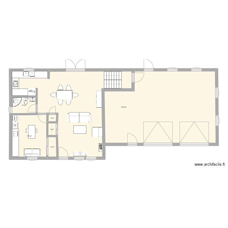 FG12-A. Plan de 6 pièces et 136 m2