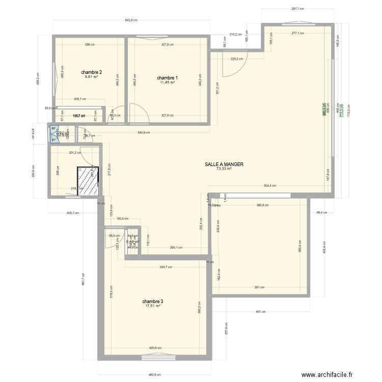 plan maison avant travaux . Plan de 7 pièces et 113 m2