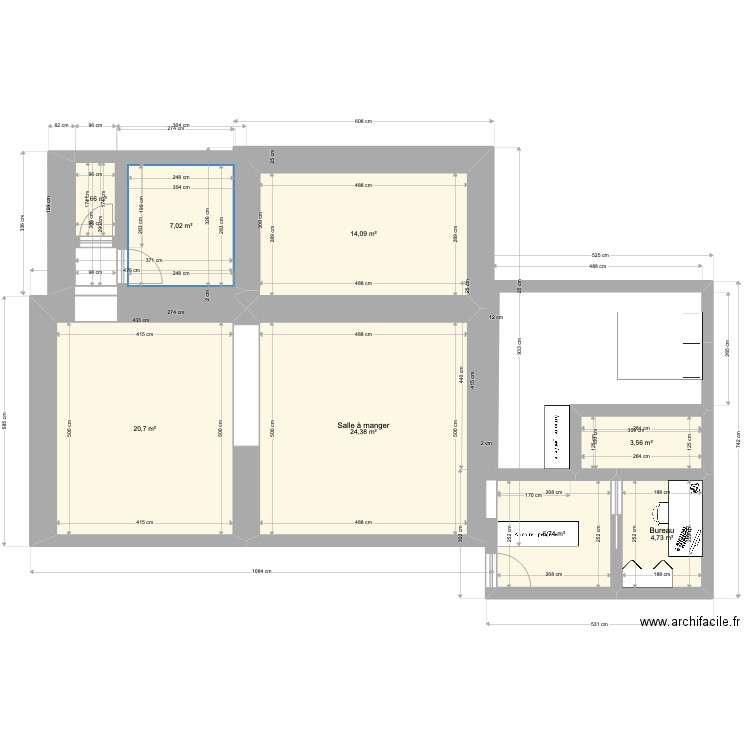 aggrandissement . Plan de 0 pièce et 0 m2