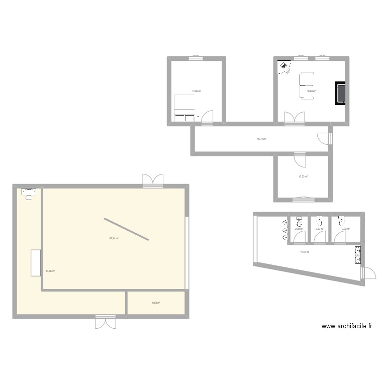 STUDIO. Plan de 11 pièces et 187 m2