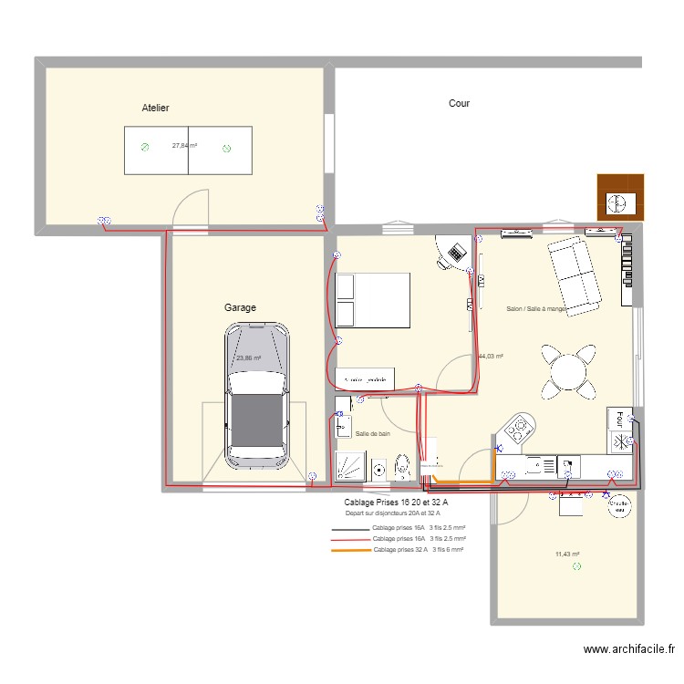 Pierre Apt T2 Prises . Plan de 0 pièce et 0 m2