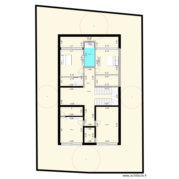 plan. Plan de 7 pièces et 710 m2