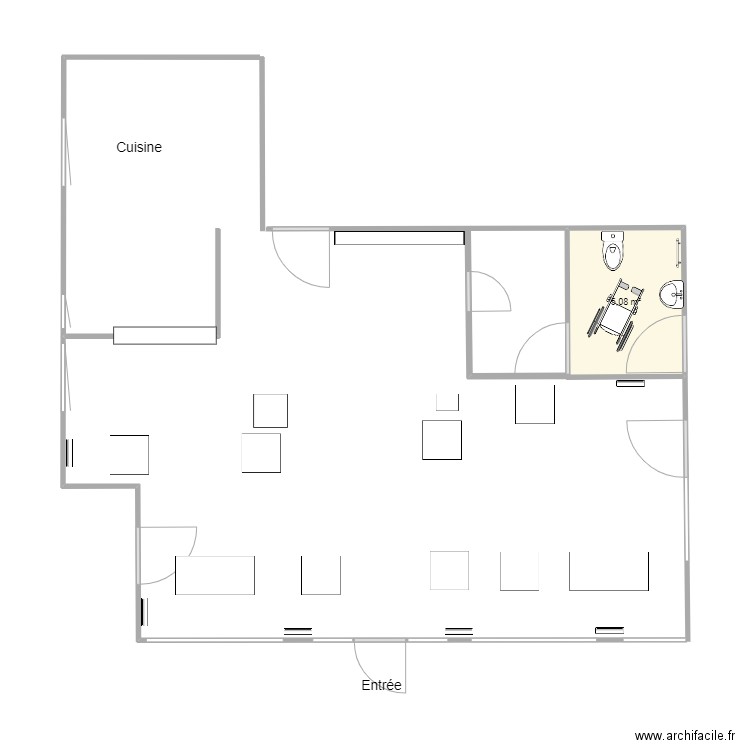 Tables. Plan de 1 pièce et 5 m2