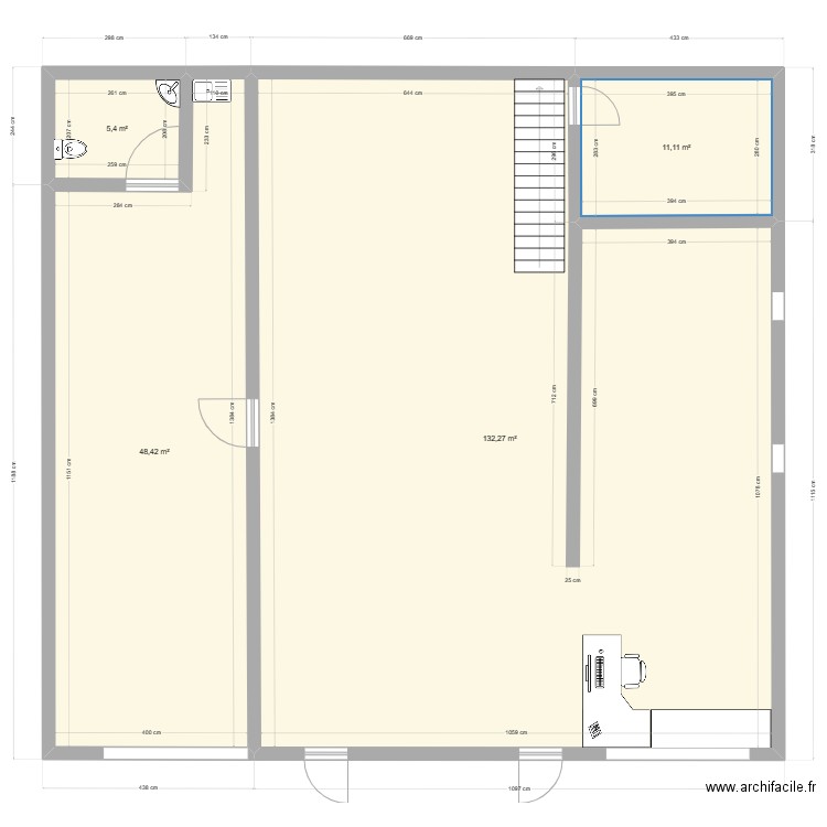 local St Romain 3. Plan de 4 pièces et 197 m2