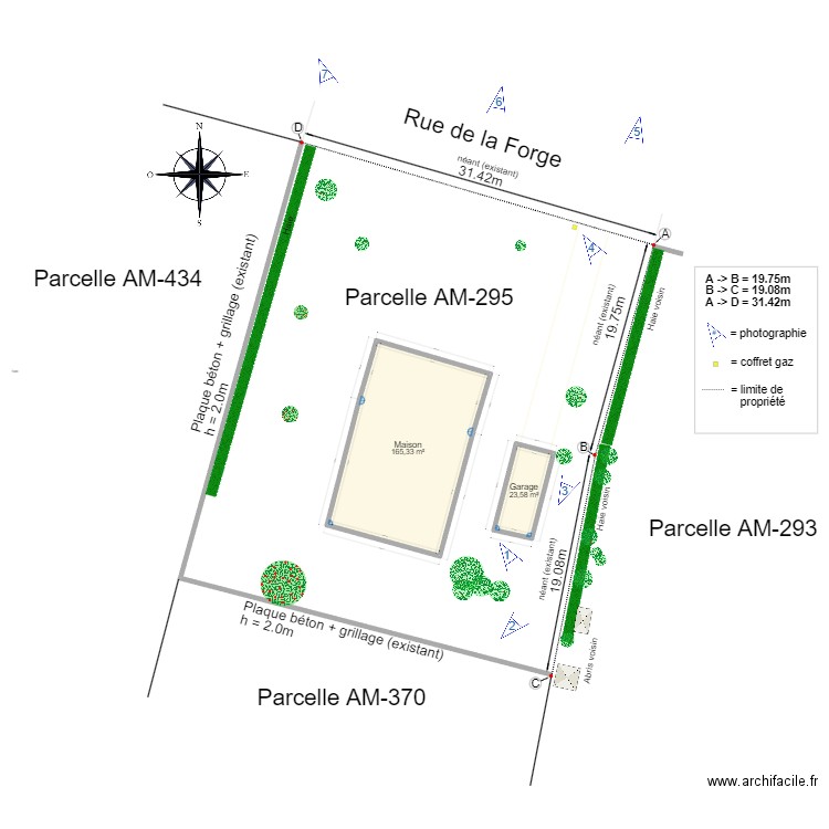 Plan de masse existant. Plan de 2 pièces et 189 m2