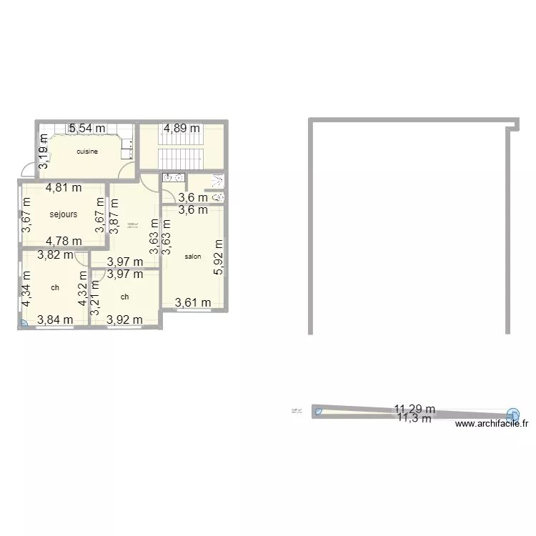 yach. Plan de 9 pièces et 122 m²