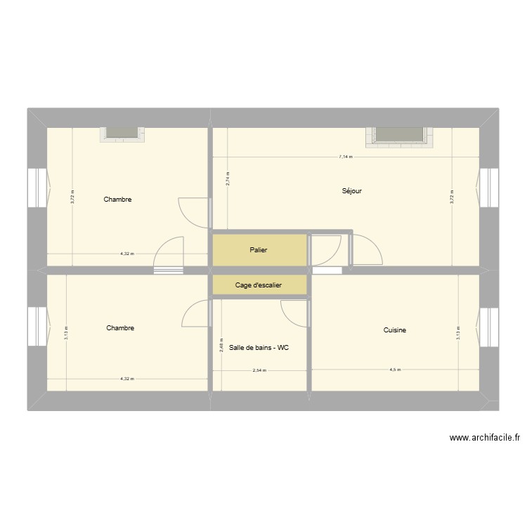 étage du quai. Plan de 8 pièces et 77 m2