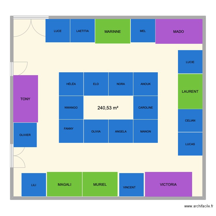 Baume. Plan de 1 pièce et 241 m2