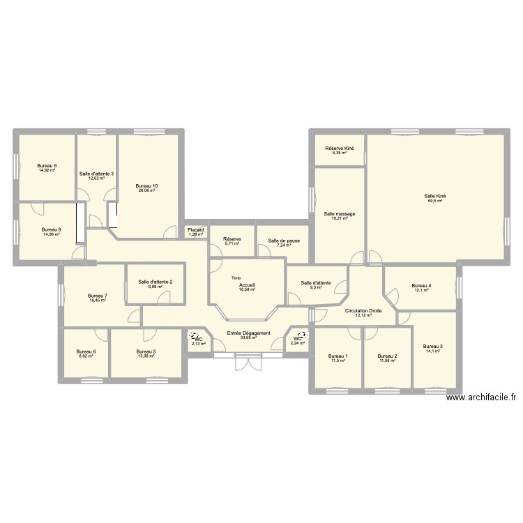 Plan initial. Plan de 24 pièces et 351 m2