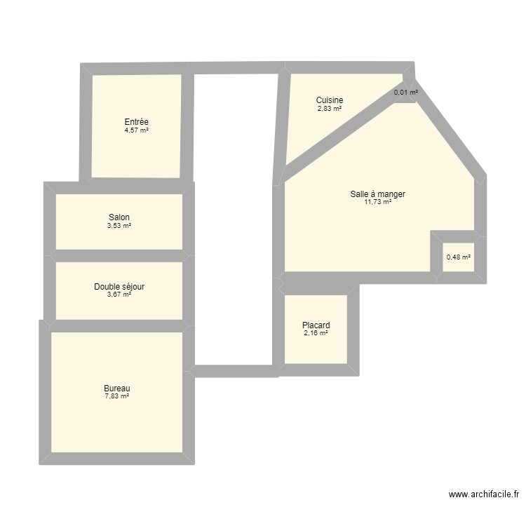 MDQ. Plan de 9 pièces et 37 m2