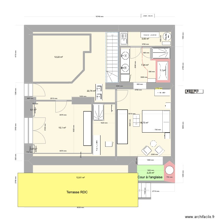 Appart Gavelière RDJ 25 août. Plan de 15 pièces et 206 m2