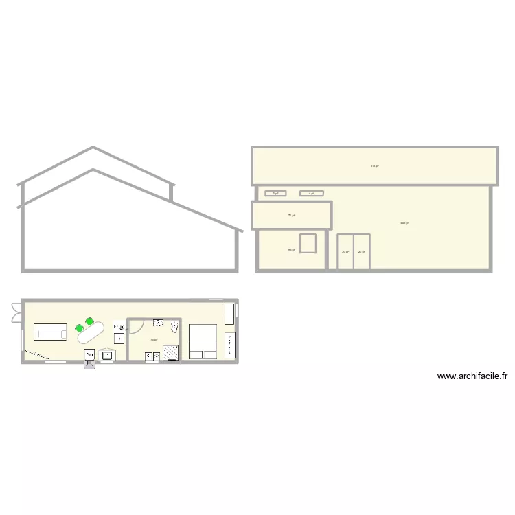 triplex 002. Plan de 10 pièces et 131 m²