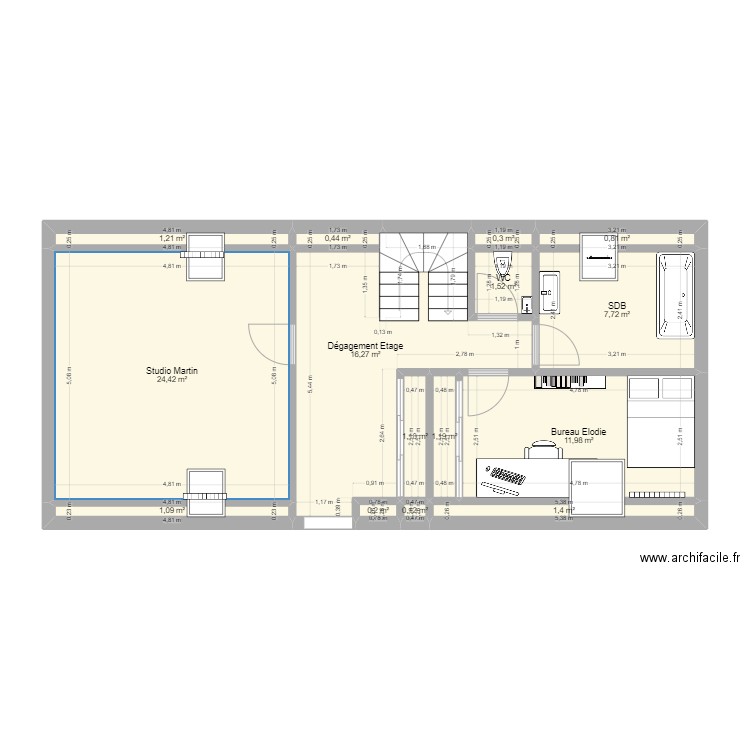 Etage - La Ville Es Mercier. Plan de 15 pièces et 70 m2