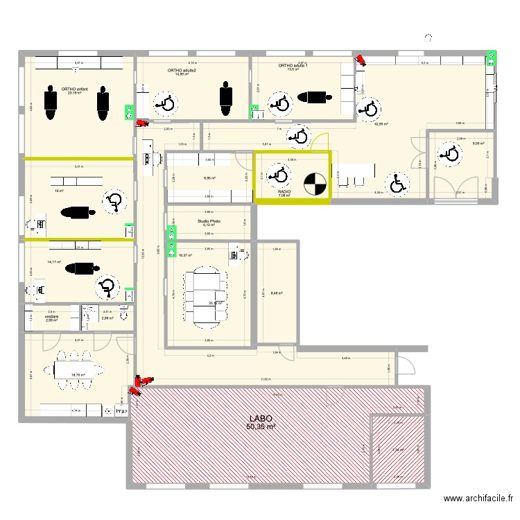 mou. Plan de 18 pièces et 302 m2