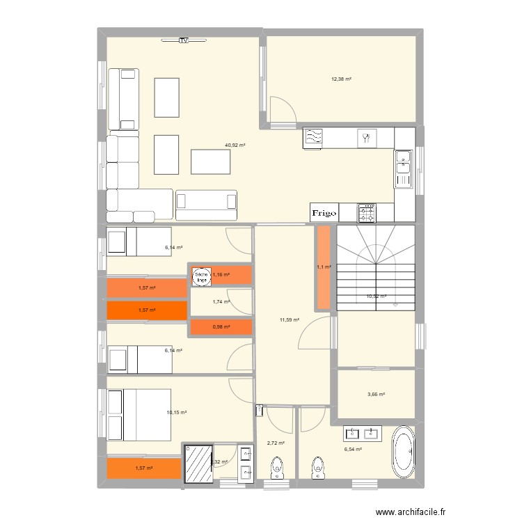 besni ali erdemoglu 1125/8. Plan de 18 pièces et 123 m2