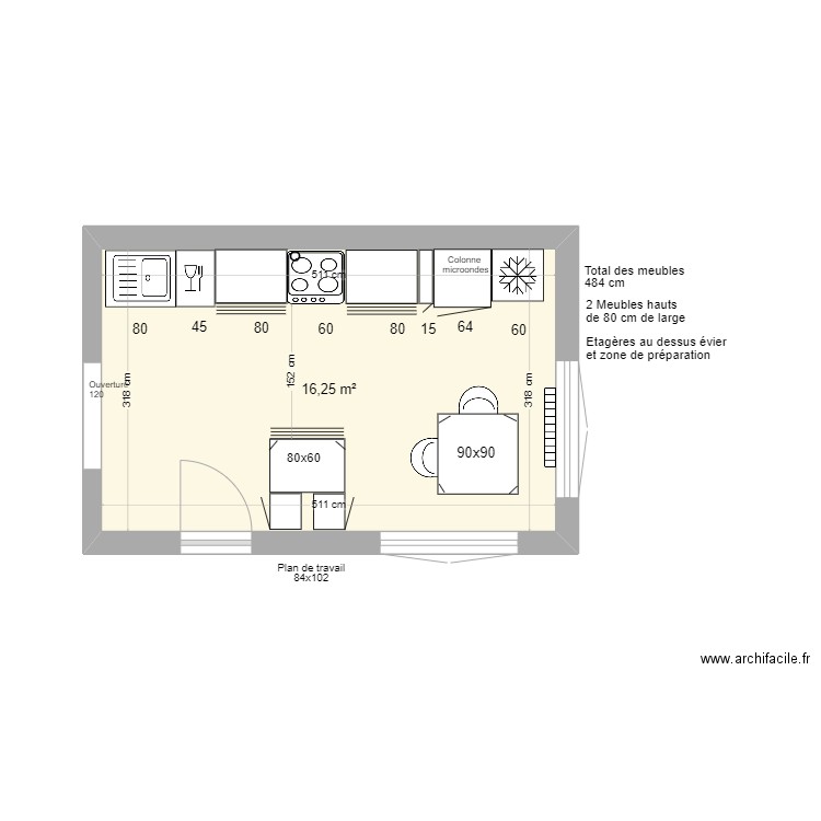 Cuisine avec meuble microondes. Plan de 1 pièce et 16 m2