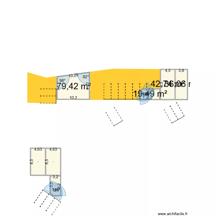 Plan &agrave; l\'&eacute;chelle 4. Plan de 10  et 374 m²