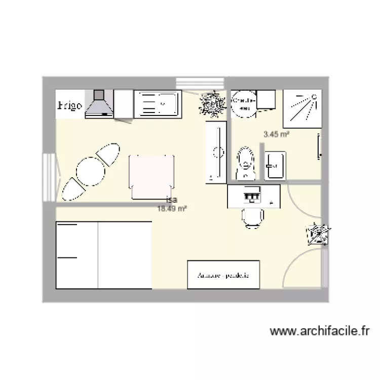 Appartement 1er &eacute;tage droit vide. Plan de 