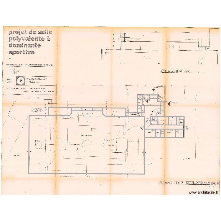 Gymnase Villefranche d'Allier. Plan de 27 pièces et 754 m2