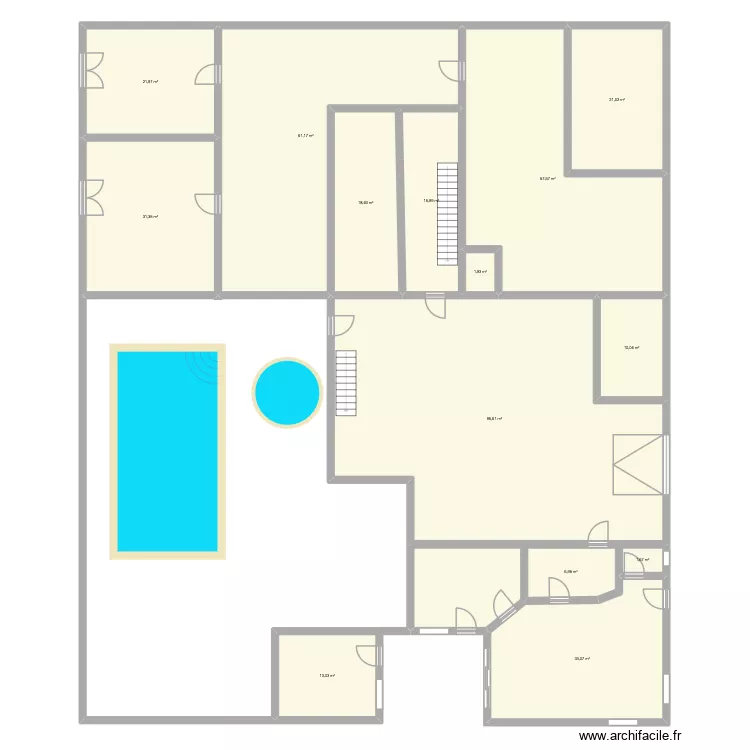Pouzauges. Plan de 14  et 402 m²