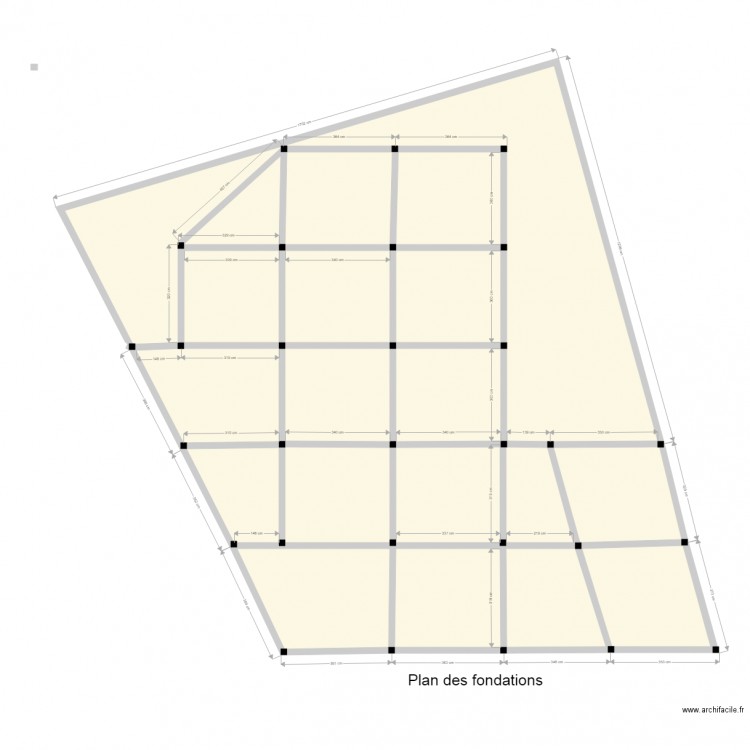 fondations v2. Plan de 17 pièces et 237 m2