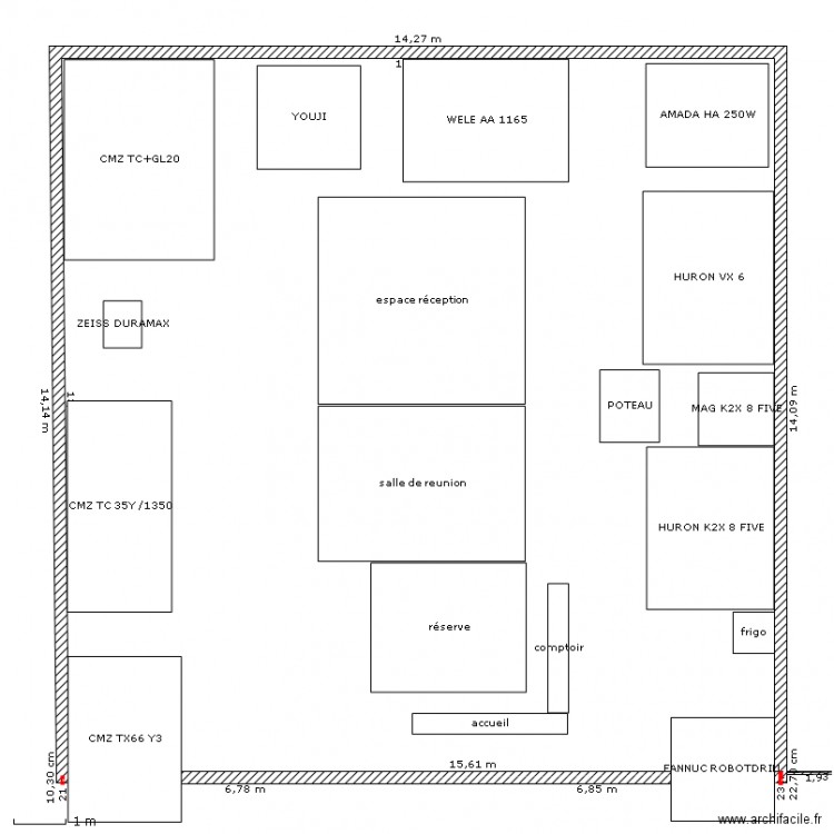 porte ouverte. Plan de 0 pièce et 0 m2
