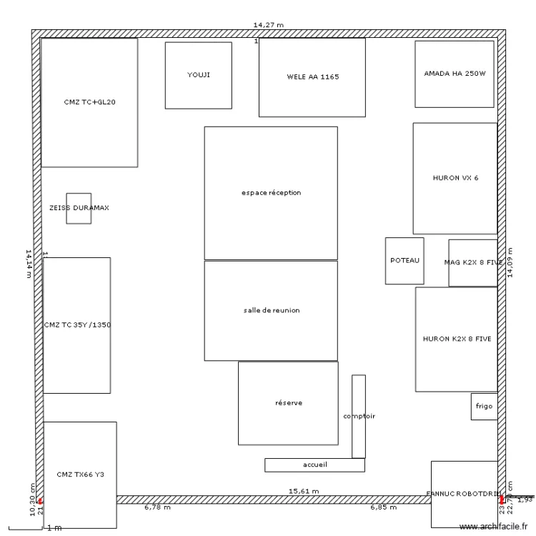 porte ouverte. Plan de 