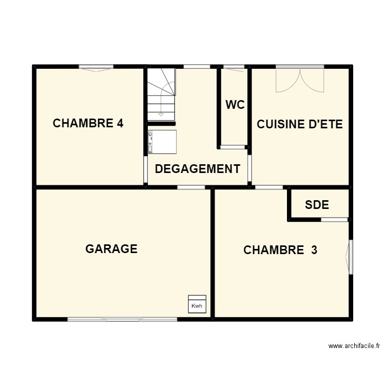 GUYOMARCH RDC. Plan de 7 pièces et 65 m2