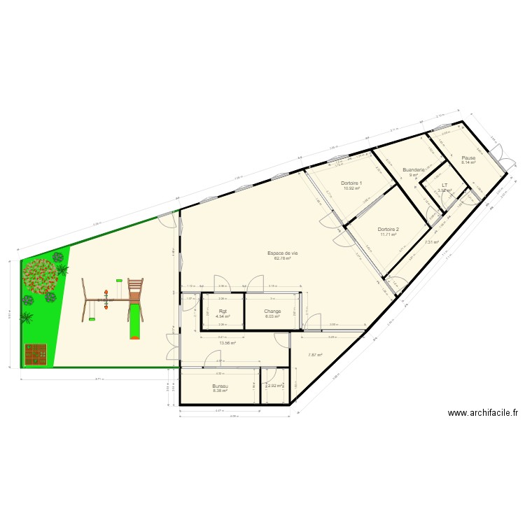 Micro-crèche Bernes + aménagement. Plan de 14 pièces et 218 m2