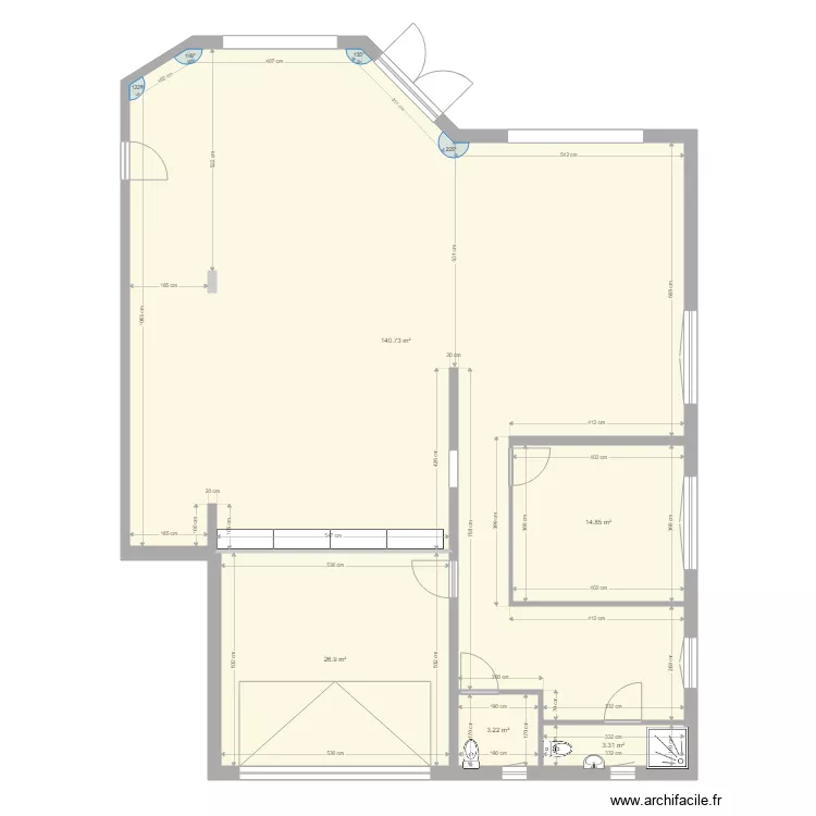 Magasin vide coté. Plan de Magasin vide coté. Plan de