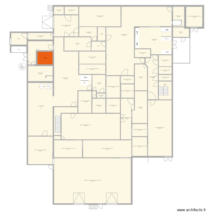 TDV2021v2. Plan de 48 pièces et 897 m2