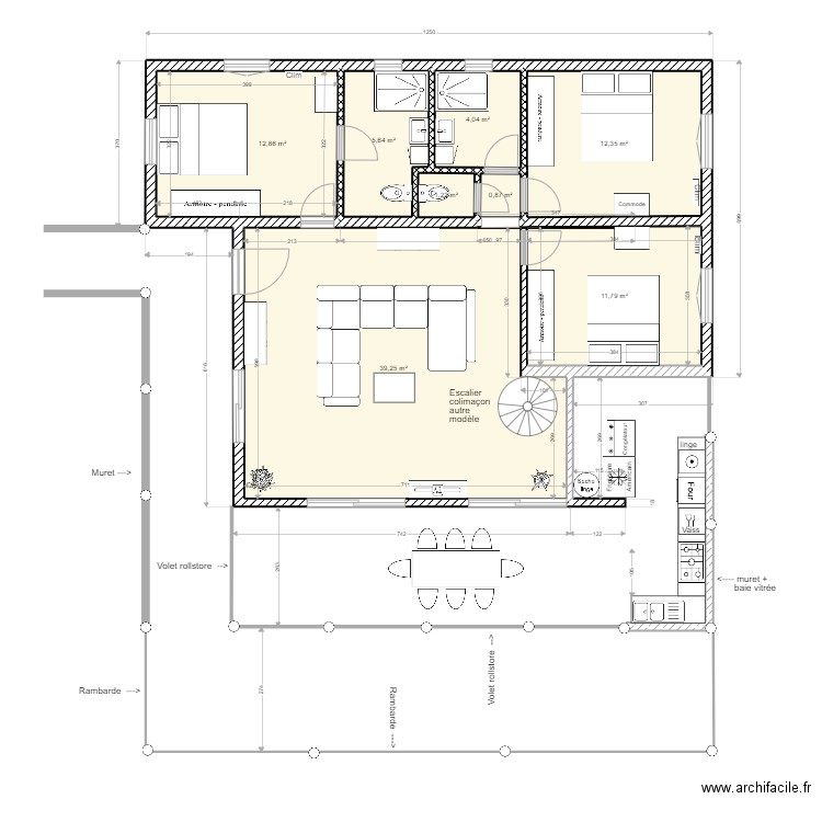 Claude 3. Plan de 8 pièces et 88 m2