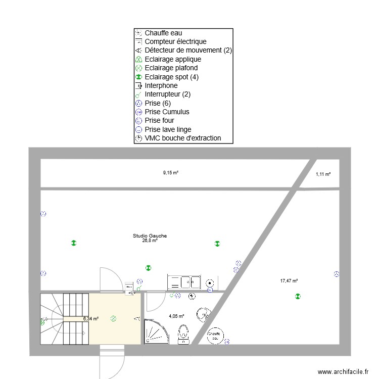 Pharmacie Studio gauche combles aménageables 10022021. Plan de 0 pièce et 0 m2