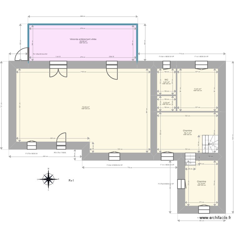 Lee. Plan de 11 pièces et 256 m2