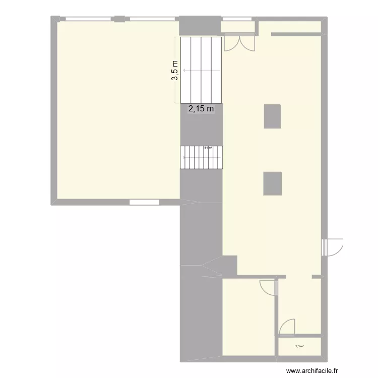 magasin effectif. Plan de 2  et 166 m²