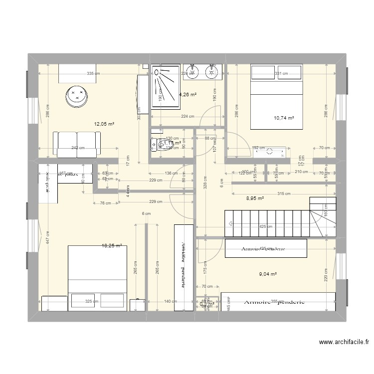Maison Etage. Plan de 8 pièces et 65 m2