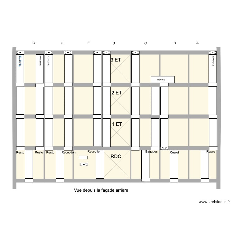 Emplacement colonnes techniques coté façade. Plan de 0 pièce et 0 m2