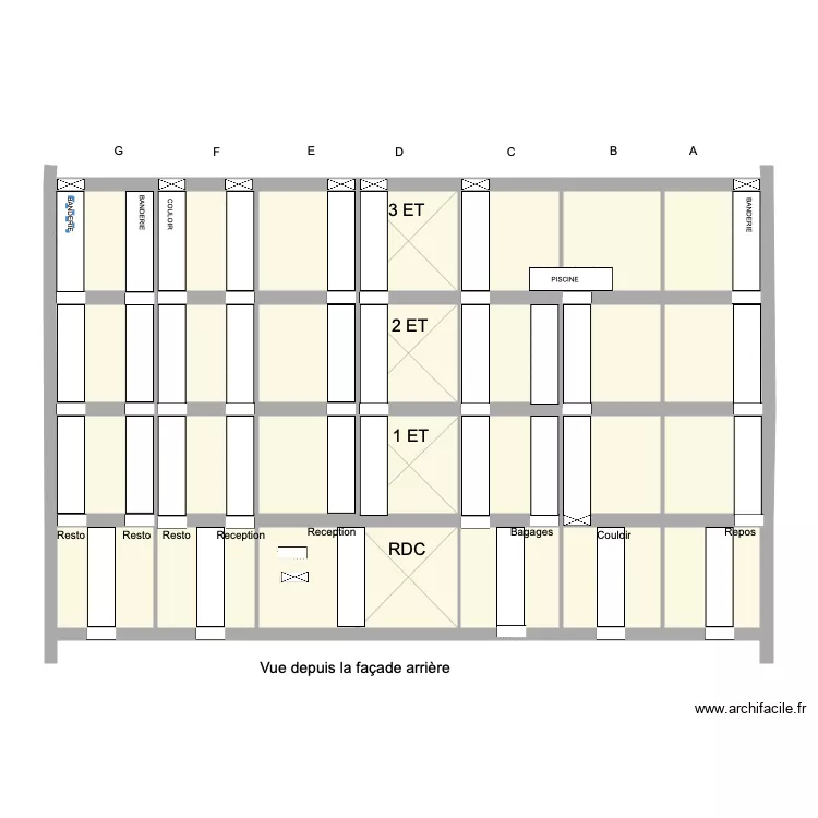 Emplacement colonnes techniques cot&eacute; fa&ccedil;ade. Plan de 