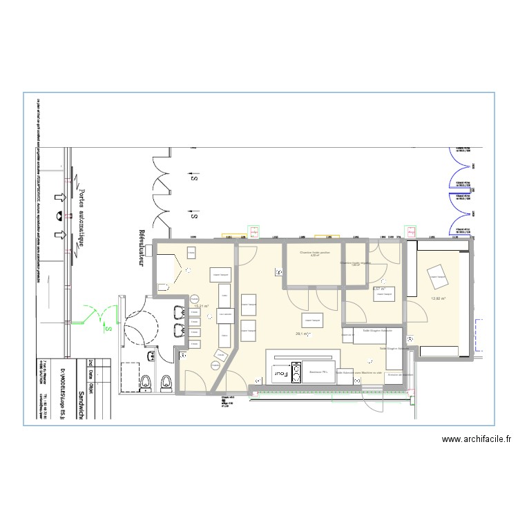 Cuisine Airbus. Plan de 6 pièces et 70 m2