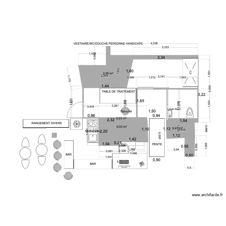 vestiaire toilette personne handicape. Plan de 4  et 3 m²
