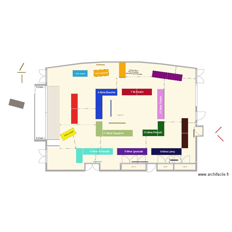 Salle des fêtes Kanfen avec exposants 2022 au 23 novembre 2021. Plan de 4 pièces et 219 m2