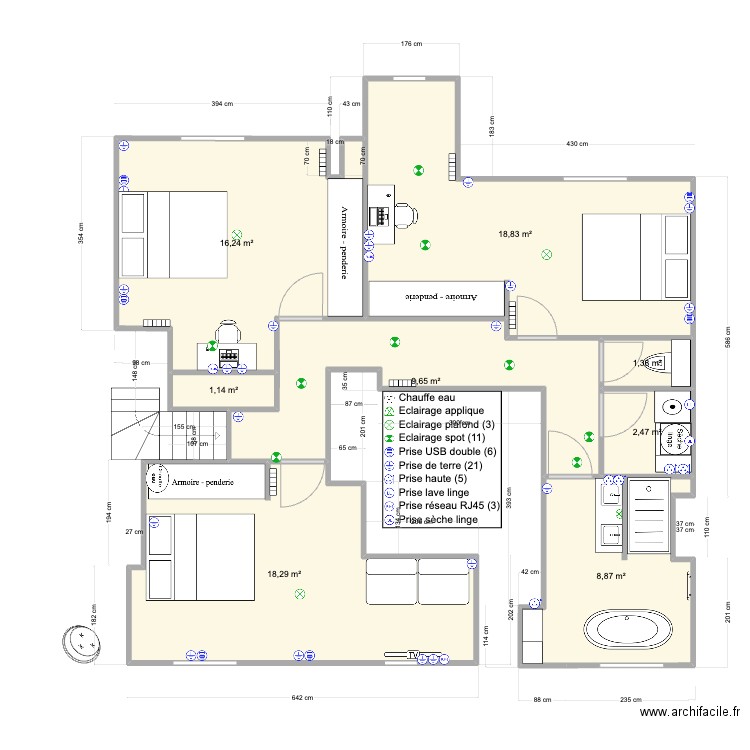 Pornichet 1er Base V6. Plan de 8 pièces et 77 m2