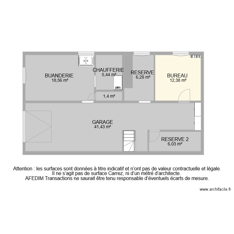 BI8423 SOUS SOL. Plan de 9 pièces et 94 m2